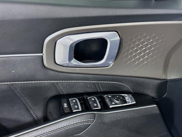 used 2023 Kia Sorento car, priced at $27,922