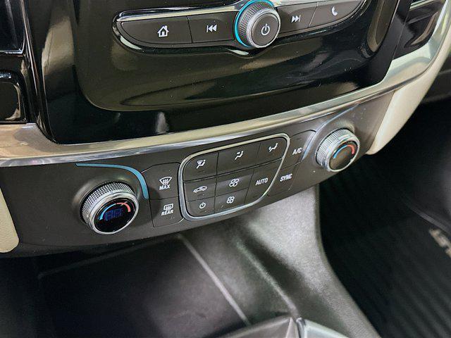 used 2023 Chevrolet Traverse car, priced at $25,712
