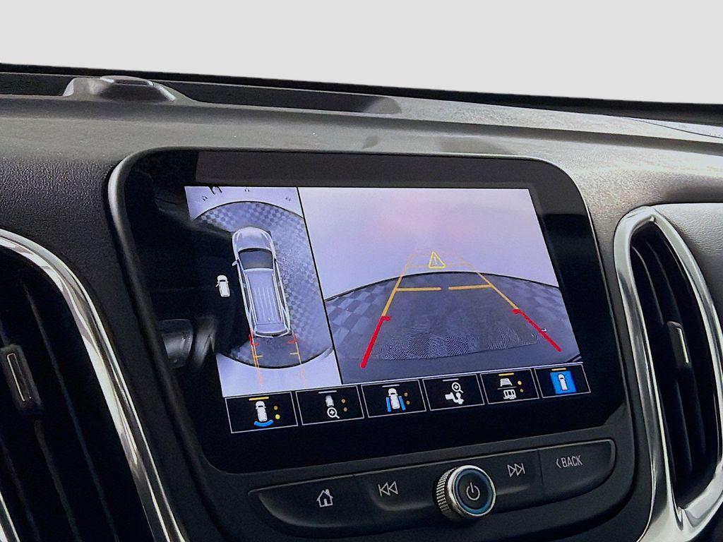used 2024 Chevrolet Equinox car, priced at $25,222