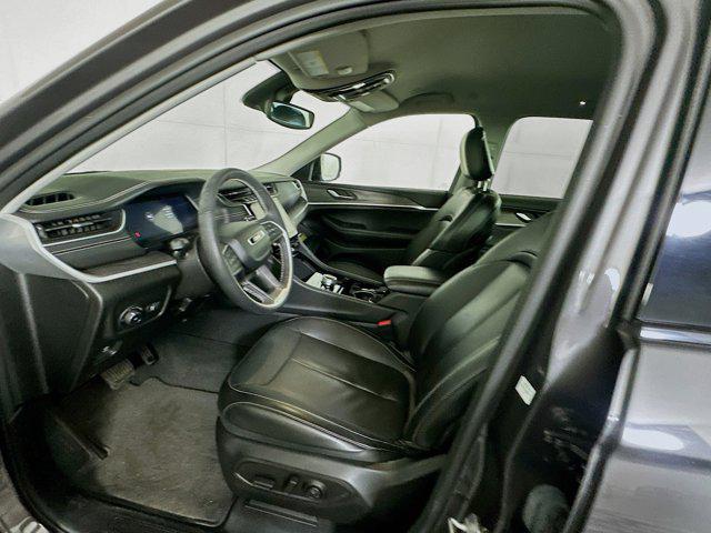 used 2023 Jeep Grand Cherokee car, priced at $28,497