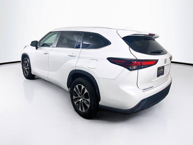 used 2024 Toyota Highlander car, priced at $35,487