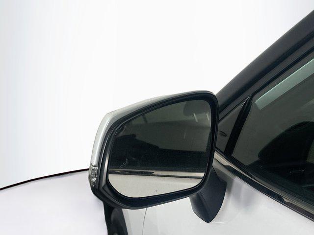 used 2024 Toyota Highlander car, priced at $35,487