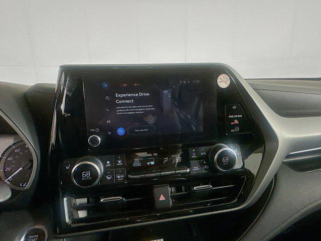 used 2024 Toyota Highlander car, priced at $35,487