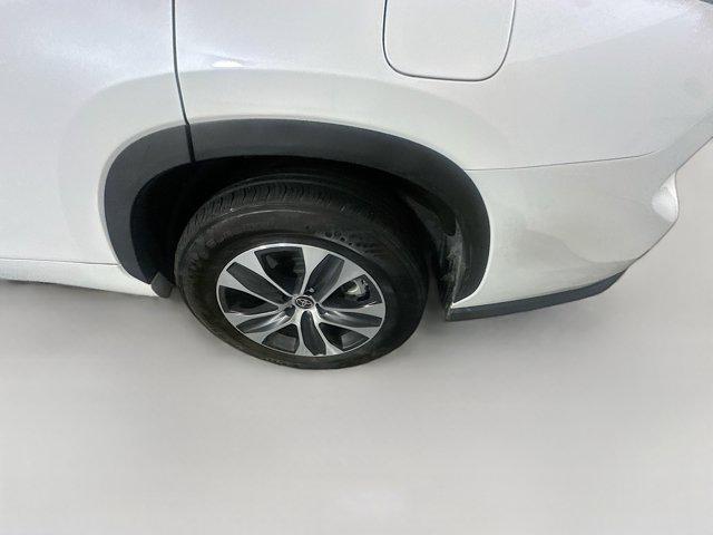 used 2024 Toyota Highlander car, priced at $35,487