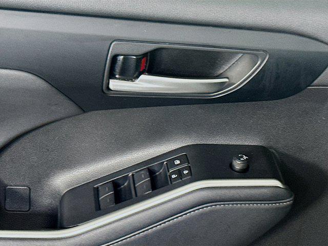 used 2024 Toyota Highlander car, priced at $35,487