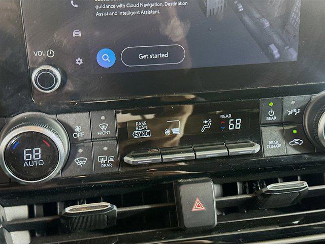 used 2024 Toyota Highlander car, priced at $35,487