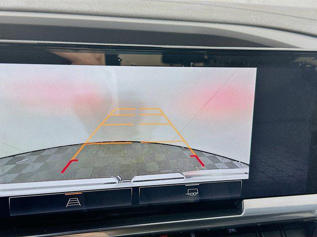 used 2024 GMC Sierra 1500 car, priced at $39,997