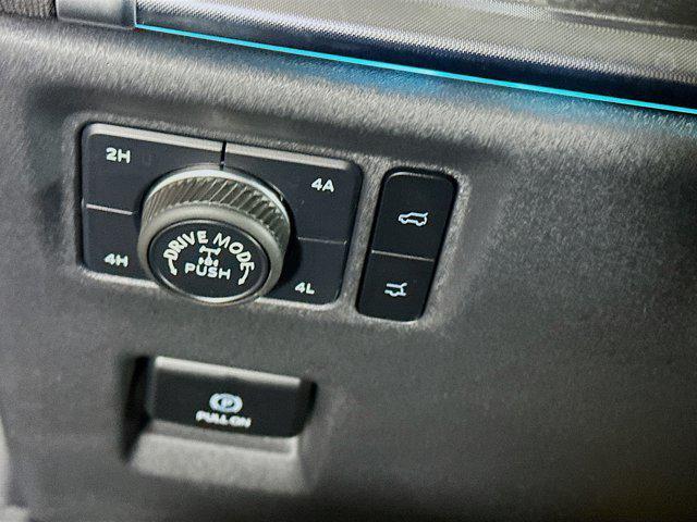 used 2025 Ford Expedition car, priced at $68,987