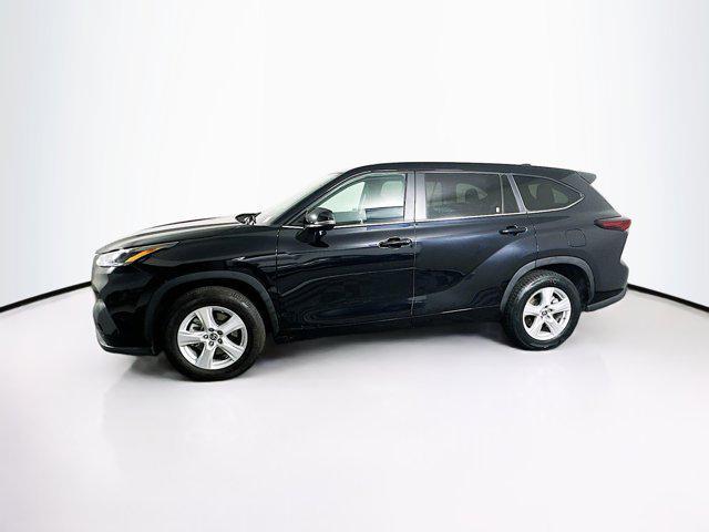 used 2024 Toyota Highlander car, priced at $31,987