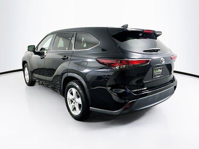 used 2024 Toyota Highlander car, priced at $31,987