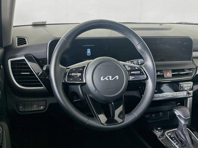 used 2025 Kia Seltos car, priced at $19,722