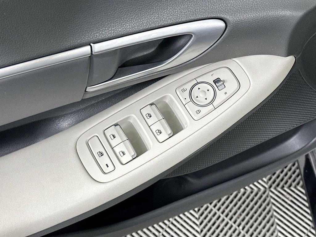 used 2025 Hyundai Sonata car, priced at $20,712