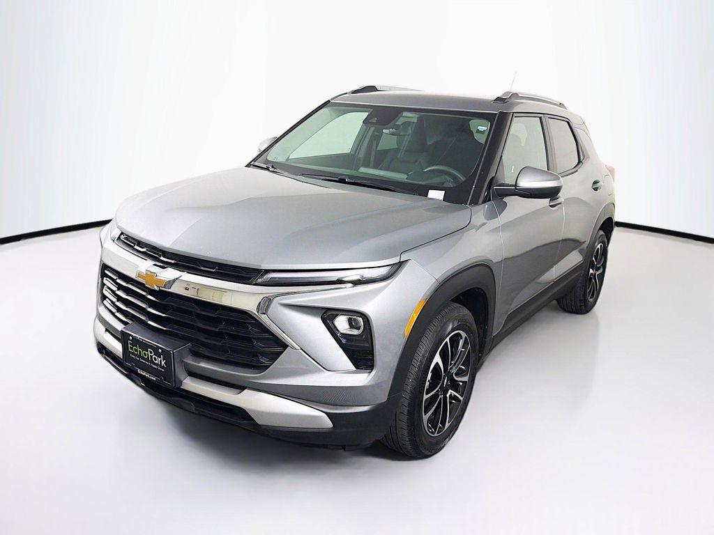 used 2025 Chevrolet TrailBlazer car, priced at $19,712