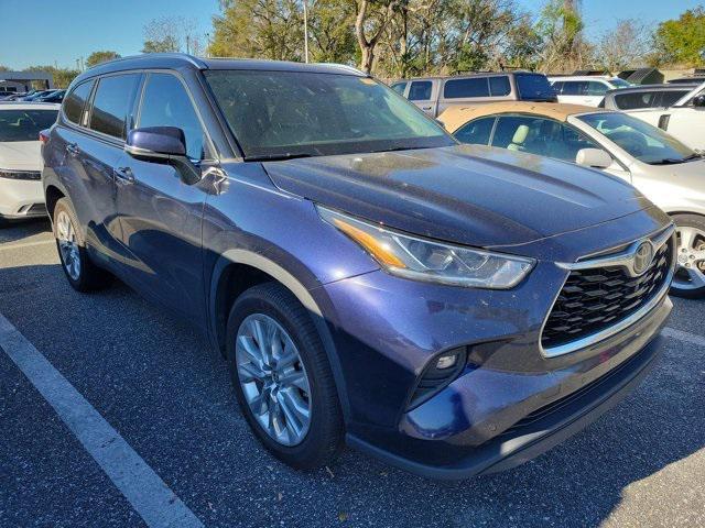 used 2020 Toyota Highlander car, priced at $25,999