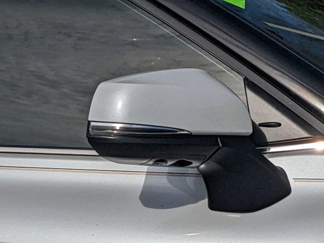 used 2022 Toyota Highlander Hybrid car