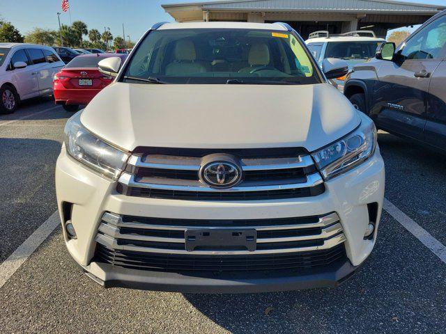 used 2018 Toyota Highlander car, priced at $21,999
