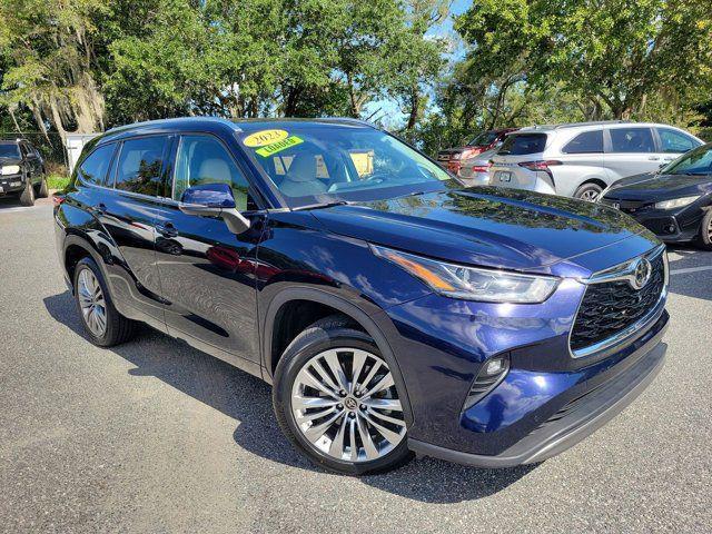 used 2023 Toyota Highlander car, priced at $40,992