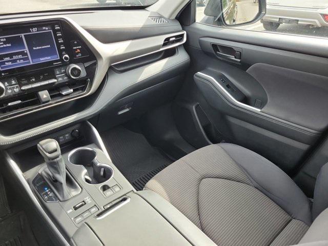 used 2022 Toyota Highlander car, priced at $29,834