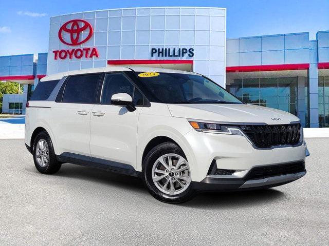 used 2024 Kia Carnival car, priced at $28,381