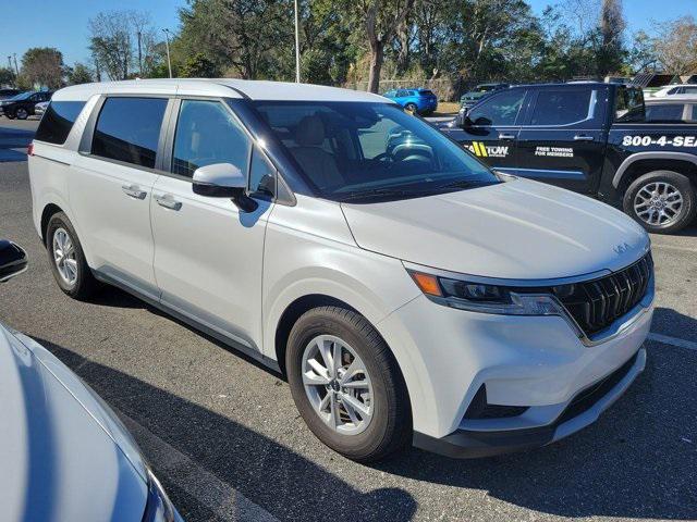 used 2024 Kia Carnival car, priced at $28,998