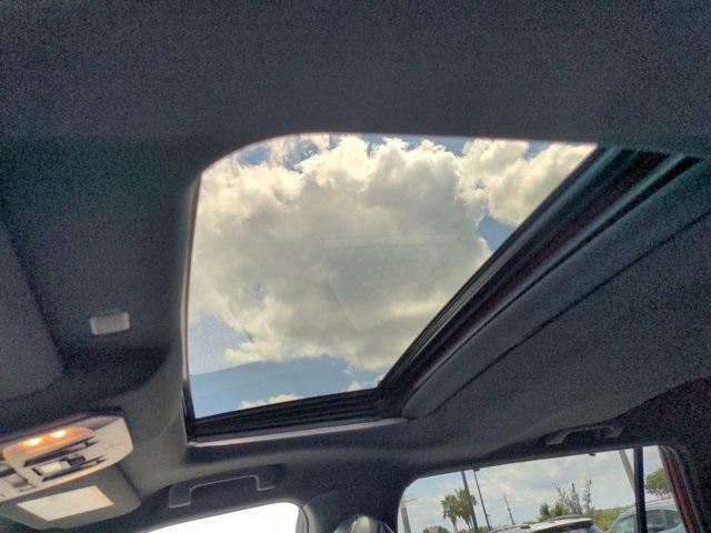 used 2022 Toyota Highlander car, priced at $32,985