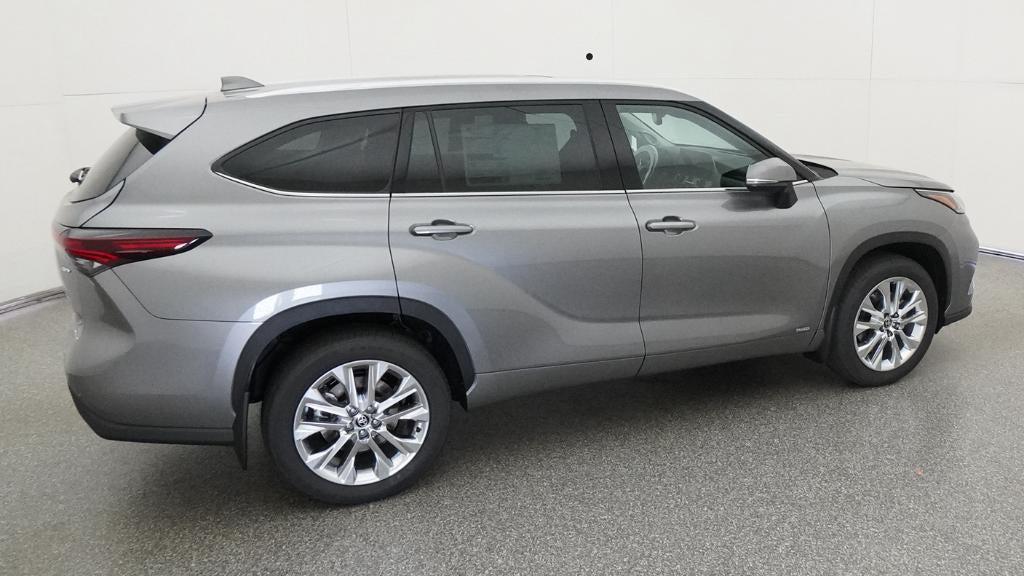 new 2026 Toyota Highlander Hybrid car, priced at $56,825