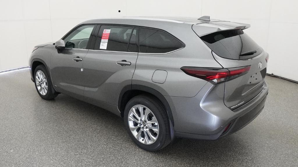 new 2026 Toyota Highlander Hybrid car, priced at $56,825