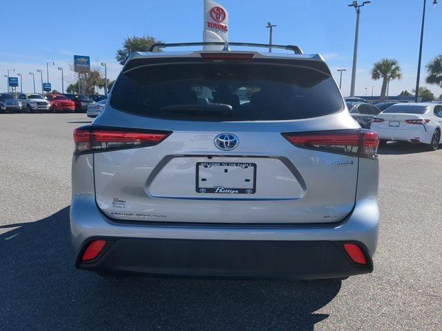 used 2020 Toyota Highlander Hybrid car, priced at $29,835