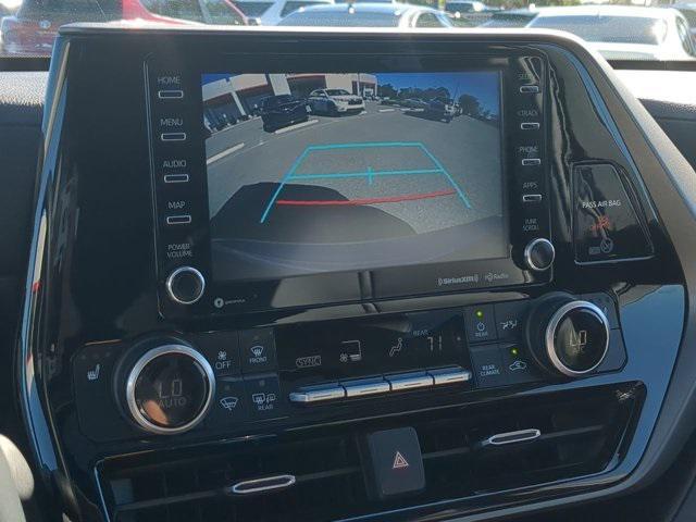 used 2020 Toyota Highlander Hybrid car, priced at $29,835