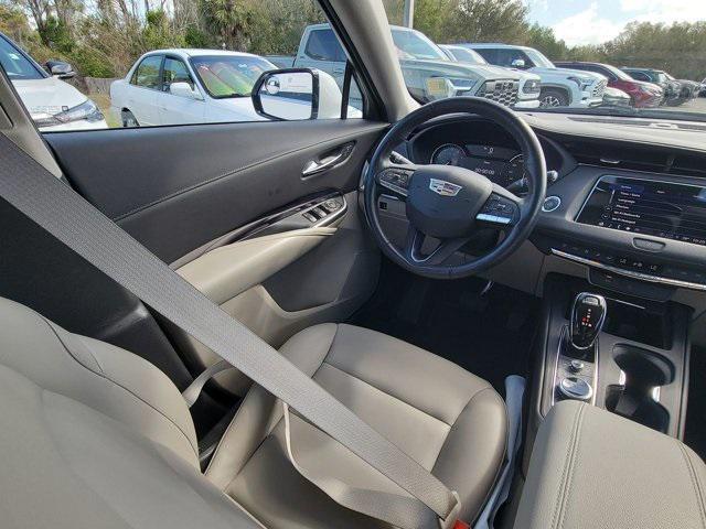 used 2022 Cadillac XT4 car, priced at $22,999