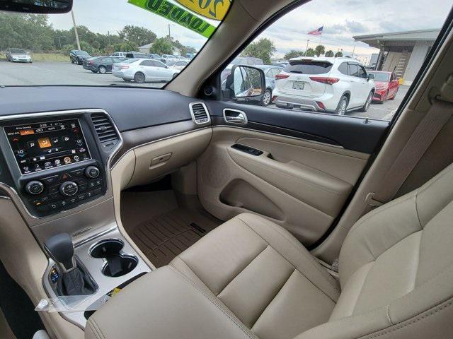 used 2017 Jeep Grand Cherokee car, priced at $18,988