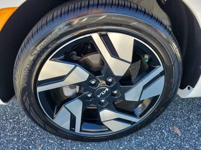 used 2024 Kia Soul car, priced at $20,994