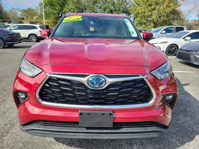 used 2022 Toyota Highlander Hybrid car, priced at $36,995