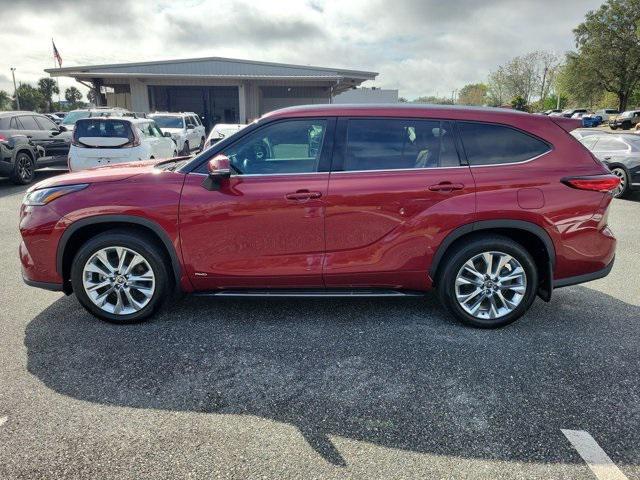 used 2022 Toyota Highlander Hybrid car, priced at $36,995