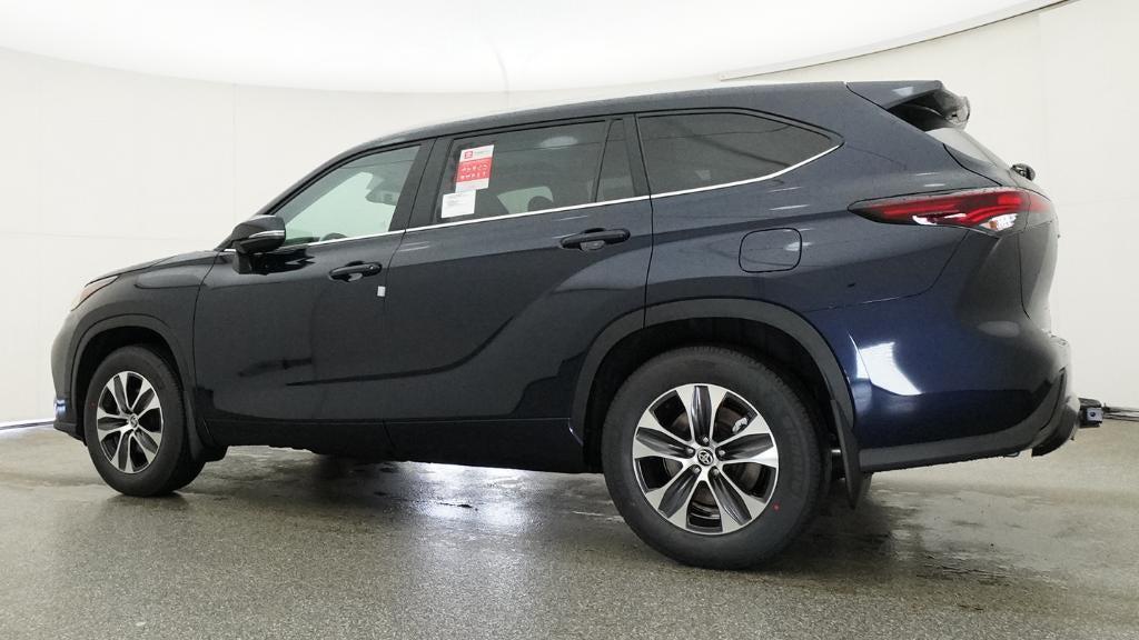 new 2026 Toyota Highlander car, priced at $49,603