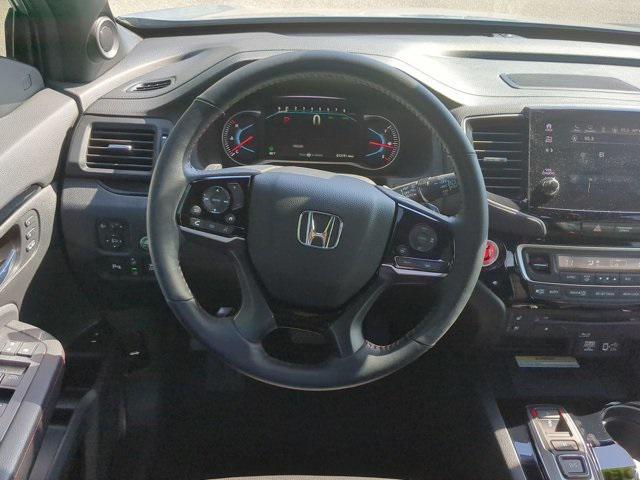used 2022 Honda Pilot car, priced at $31,422