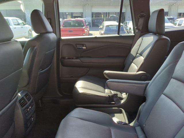 used 2022 Honda Pilot car, priced at $31,422