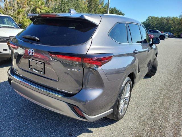used 2024 Toyota Highlander Hybrid car, priced at $49,599