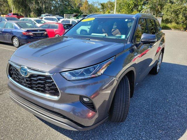 used 2024 Toyota Highlander Hybrid car, priced at $49,599