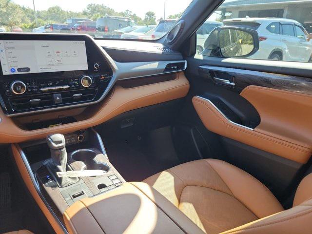 used 2024 Toyota Highlander Hybrid car, priced at $49,599