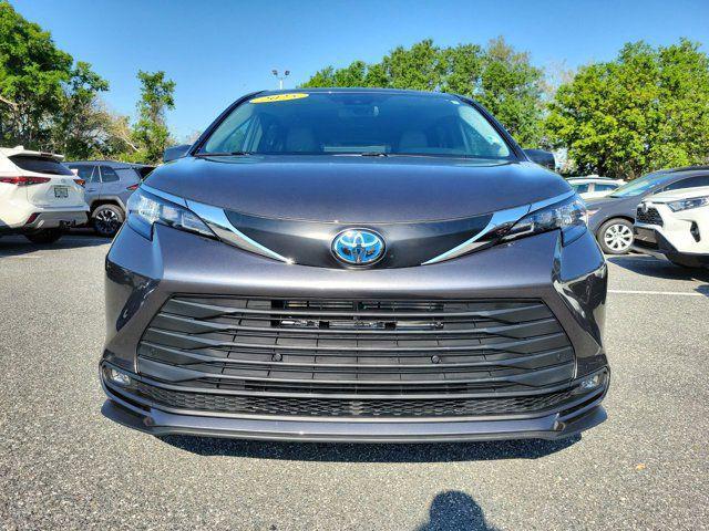used 2025 Toyota Sienna car, priced at $46,999
