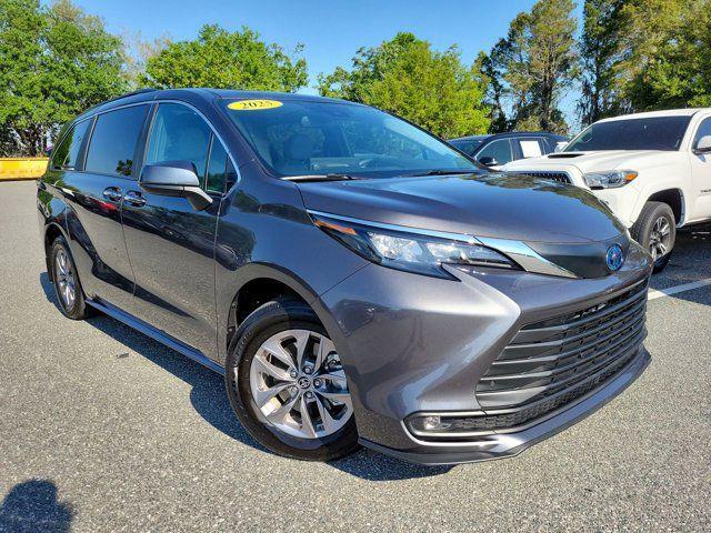 used 2025 Toyota Sienna car, priced at $46,999