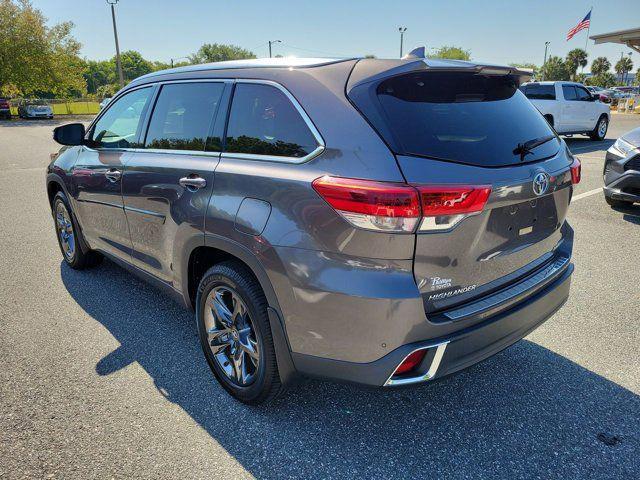 used 2018 Toyota Highlander car, priced at $27,998