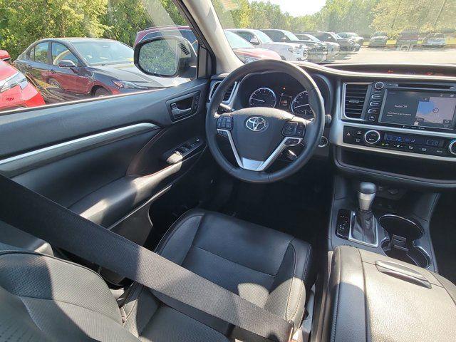 used 2018 Toyota Highlander car, priced at $27,998