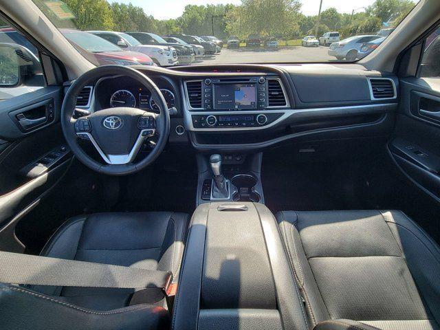 used 2018 Toyota Highlander car, priced at $27,998