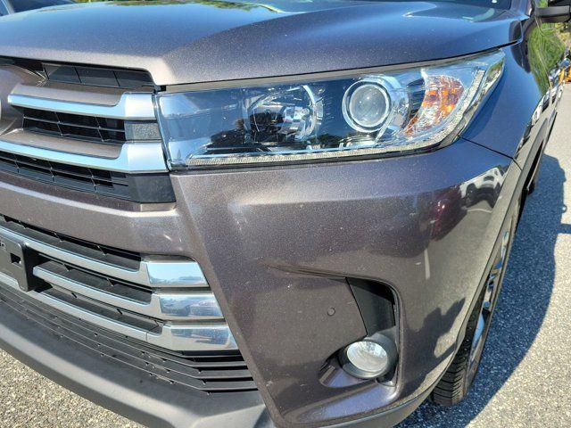 used 2018 Toyota Highlander car, priced at $27,998