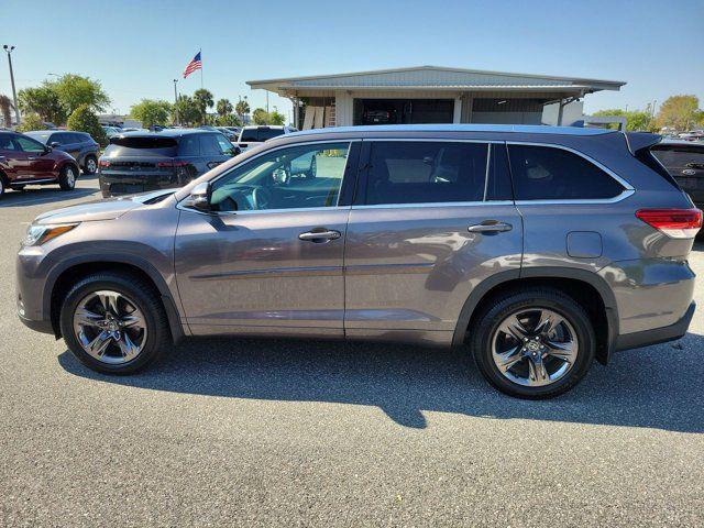 used 2018 Toyota Highlander car, priced at $27,998