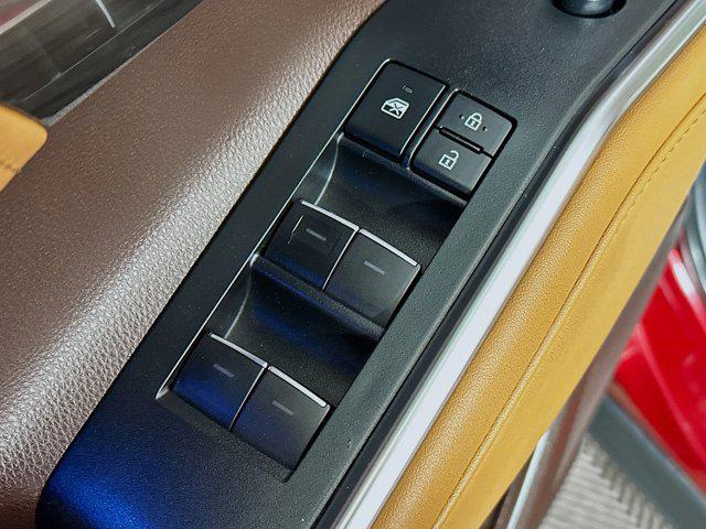 used 2020 Toyota Highlander car, priced at $35,841