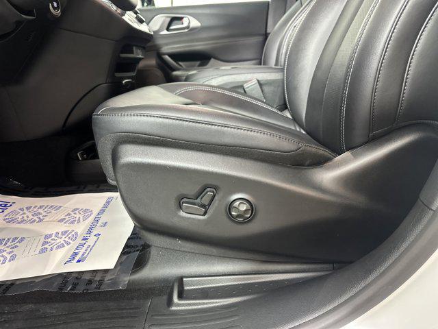 used 2026 Chrysler Pacifica car, priced at $35,453