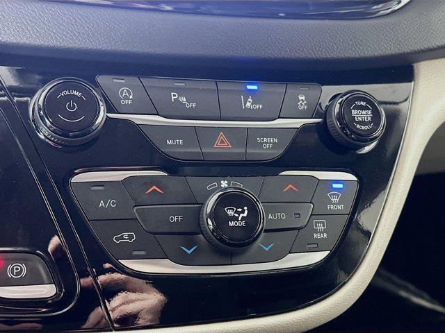 used 2024 Chrysler Pacifica car, priced at $28,262